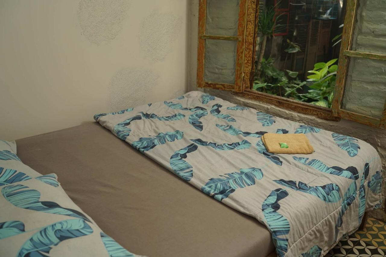 Happy House Bnb Bromo Backpacker Проболинго Екстериор снимка
