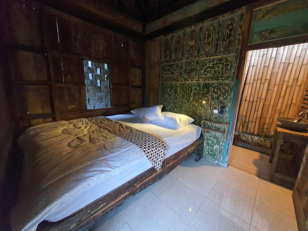 Happy House Bnb Bromo Backpacker Проболинго Екстериор снимка