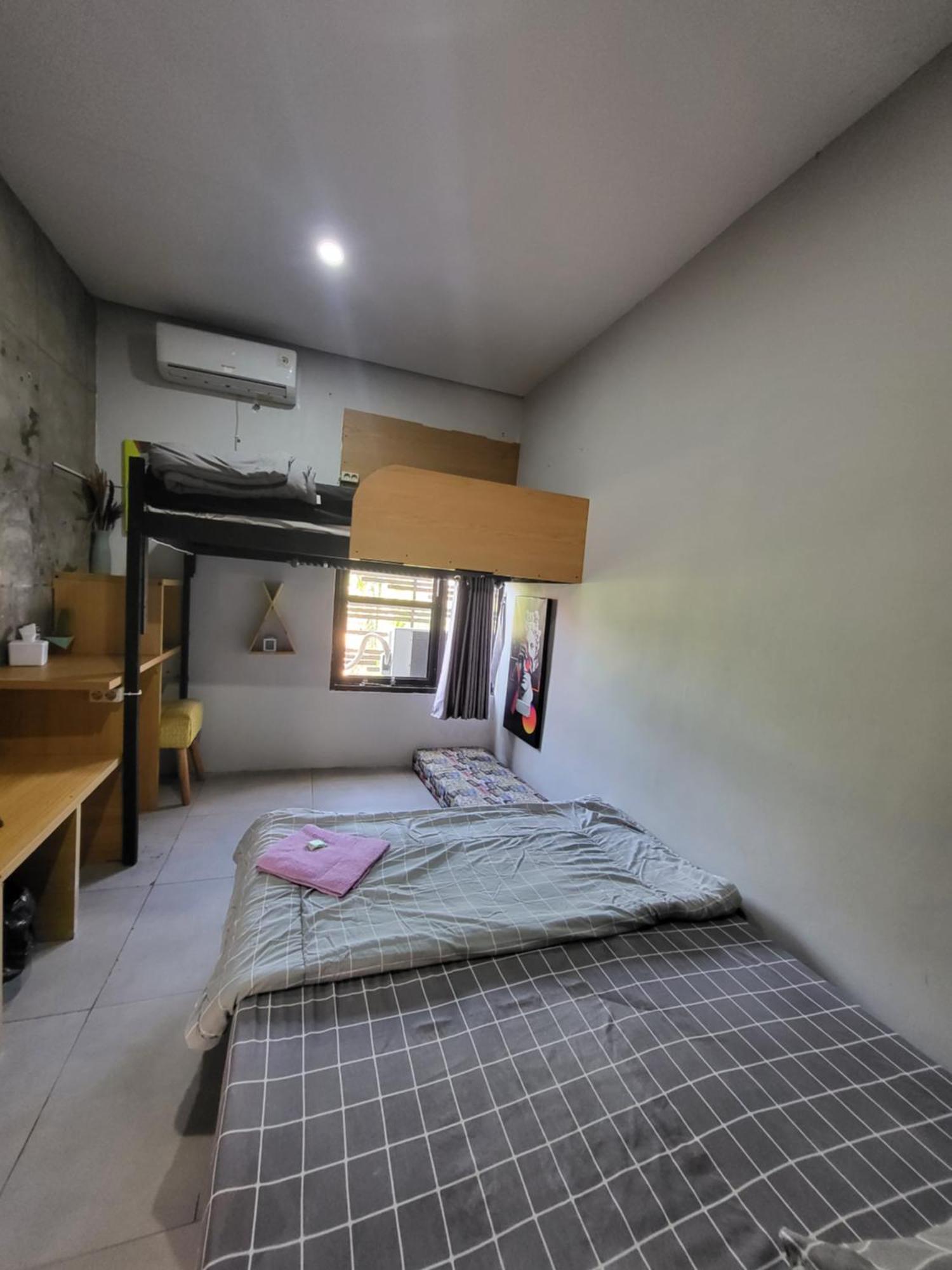 Happy House Bnb Bromo Backpacker Проболинго Екстериор снимка