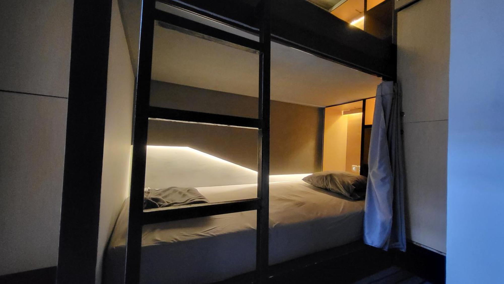 Happy House Bnb Bromo Backpacker Проболинго Екстериор снимка