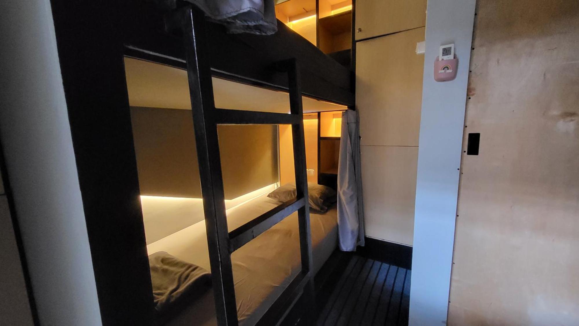 Happy House Bnb Bromo Backpacker Проболинго Екстериор снимка